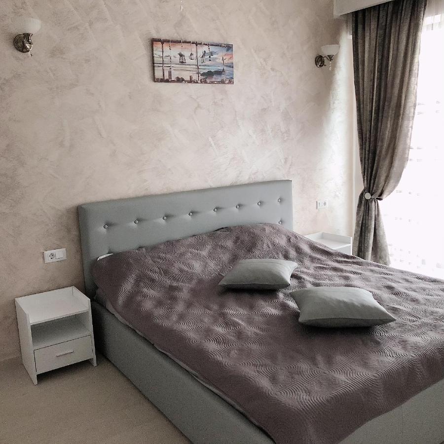 Apartment Astoria Lux Sea&lake 66 *