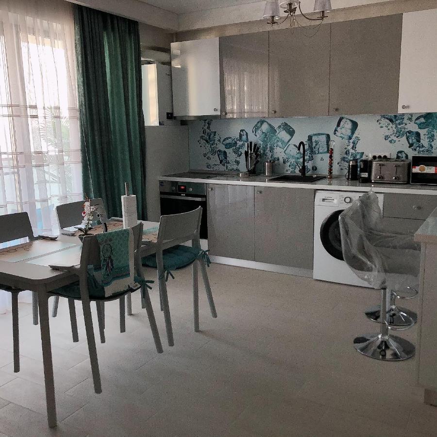 Astoria Lux Sea&lake 66 *