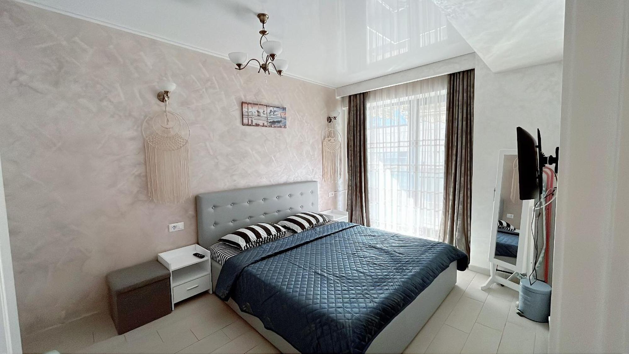 Astoria Lux Sea&lake 66 *